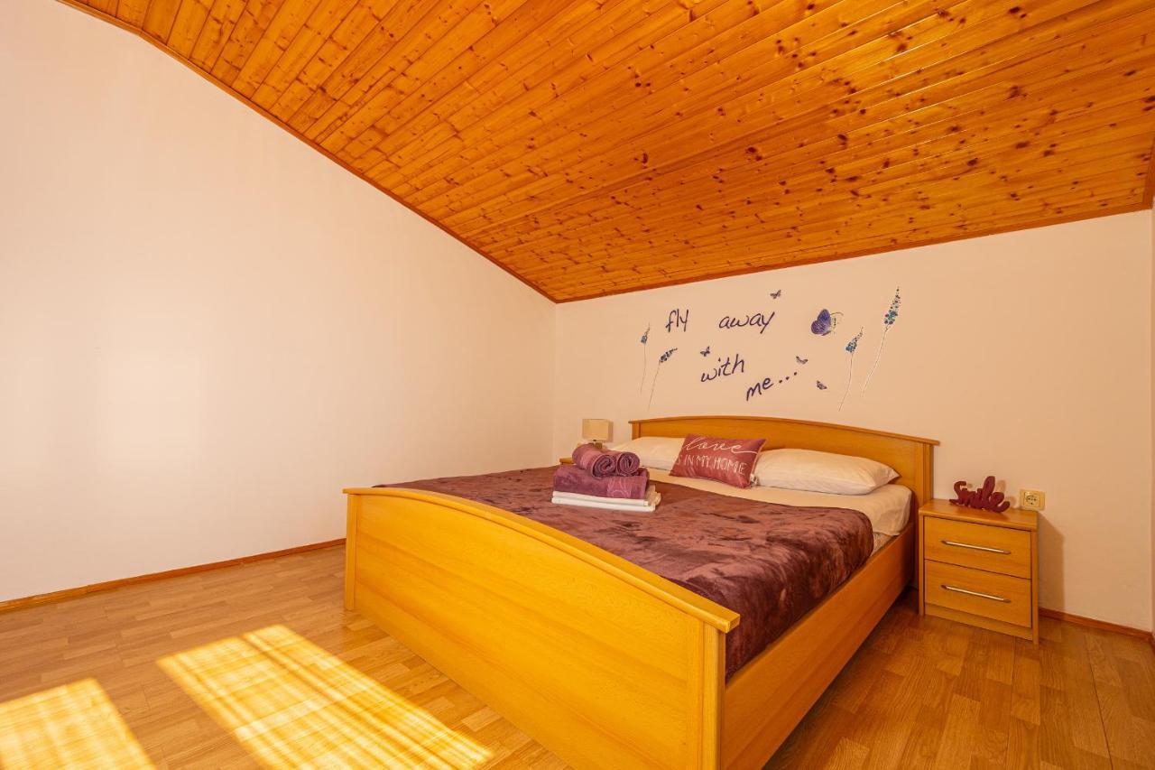 Apartmani Stefka Dramalj Exterior foto