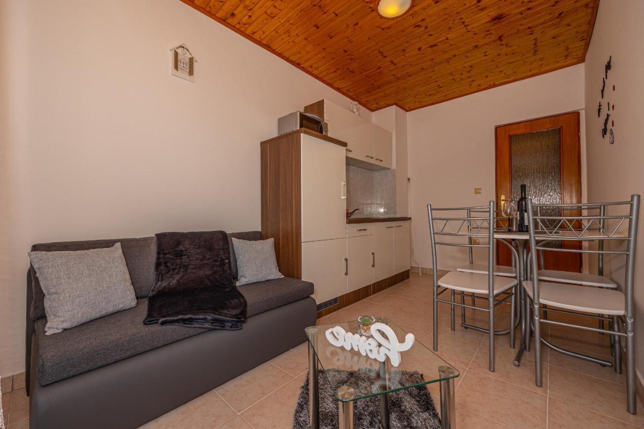 Apartmani Stefka Dramalj Exterior foto