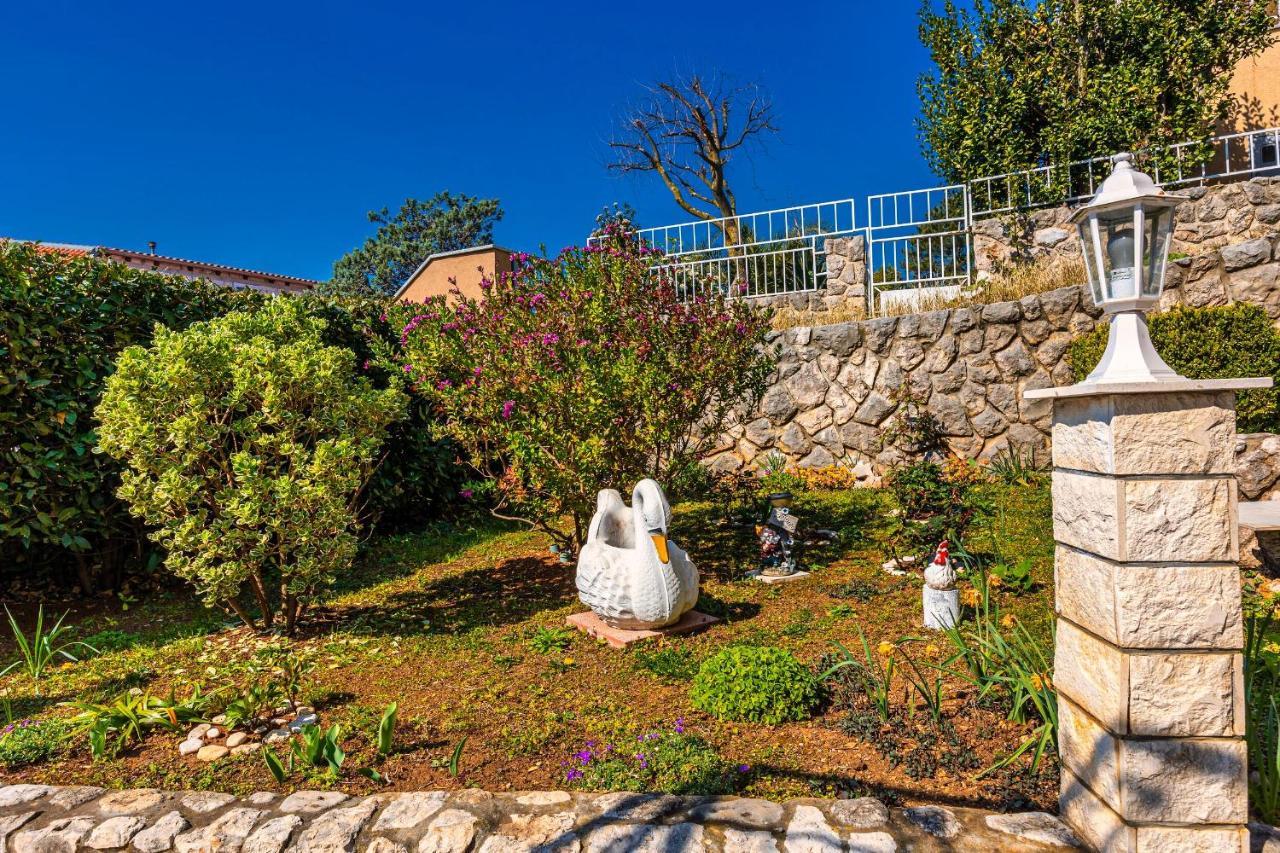 Apartmani Stefka Dramalj Exterior foto