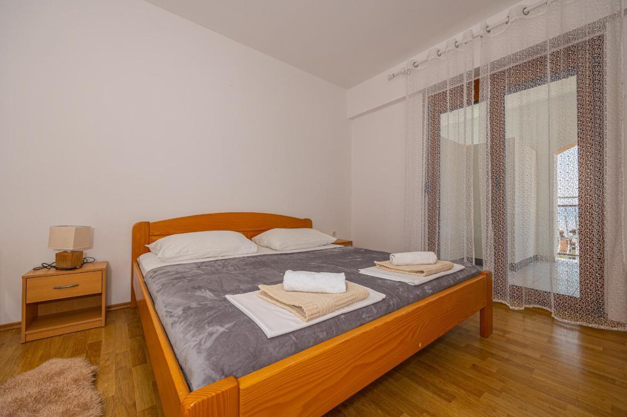 Apartmani Stefka Dramalj Exterior foto