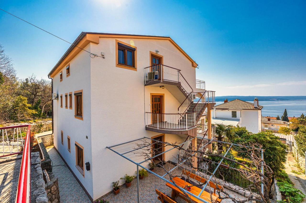 Apartmani Stefka Dramalj Exterior foto