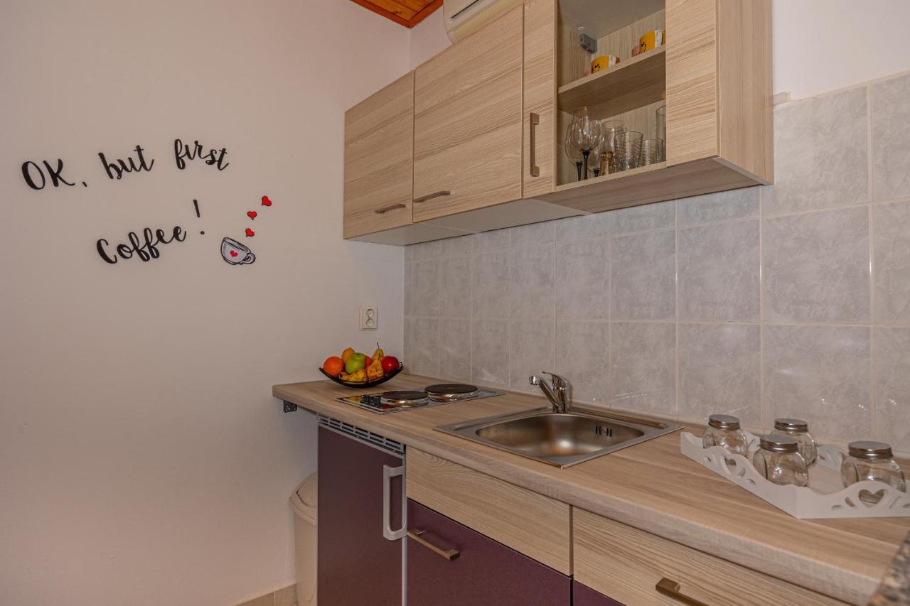 Apartmani Stefka Dramalj Exterior foto