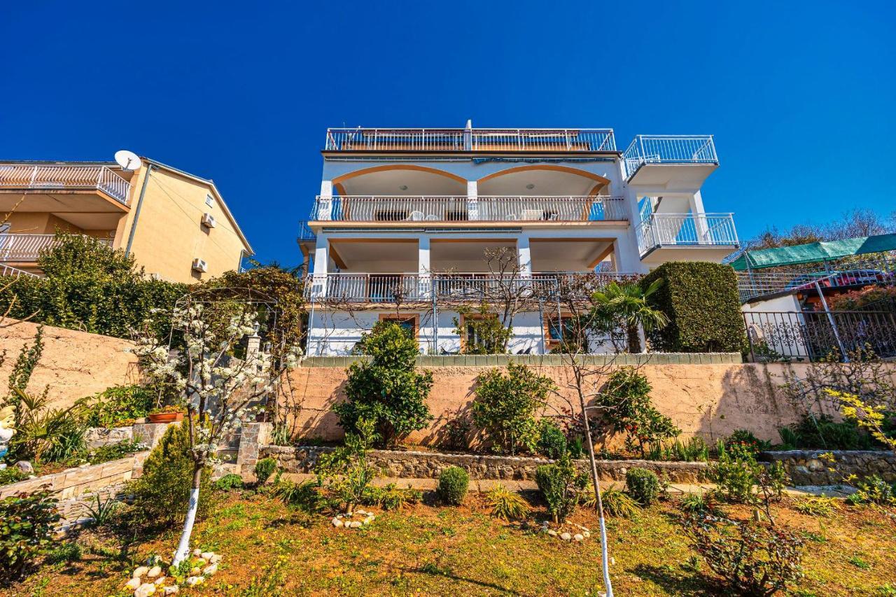 Apartmani Stefka Dramalj Exterior foto