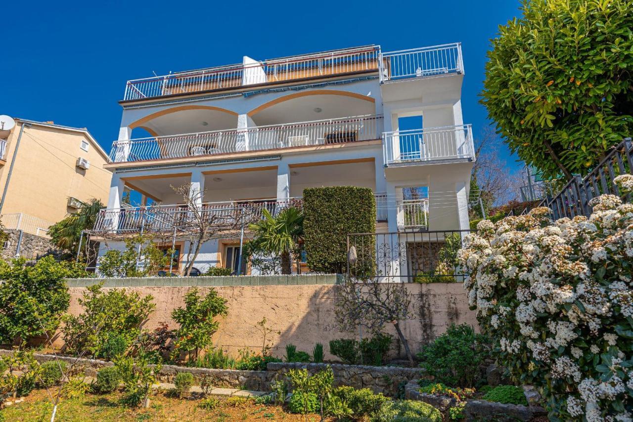 Apartmani Stefka Dramalj Exterior foto