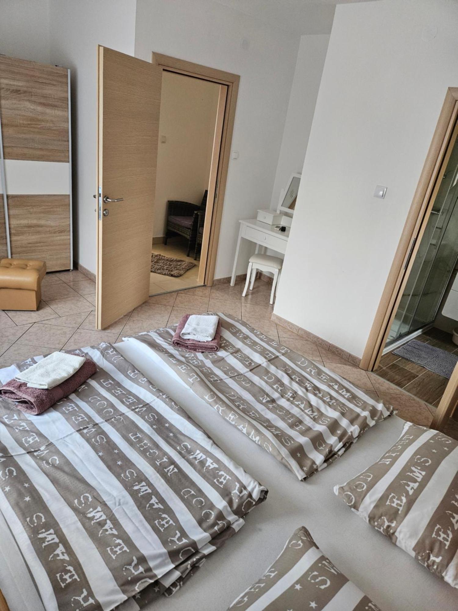 Apartmani Stefka Dramalj Exterior foto